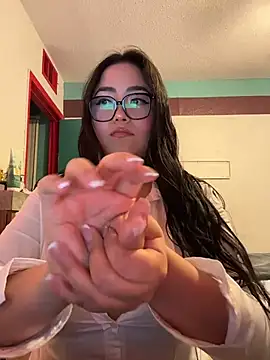 Snapshot of MyHoneyFrida chatting on June 3, 3:42 am MyHoneyFrida online show from June 3, 3:42 am