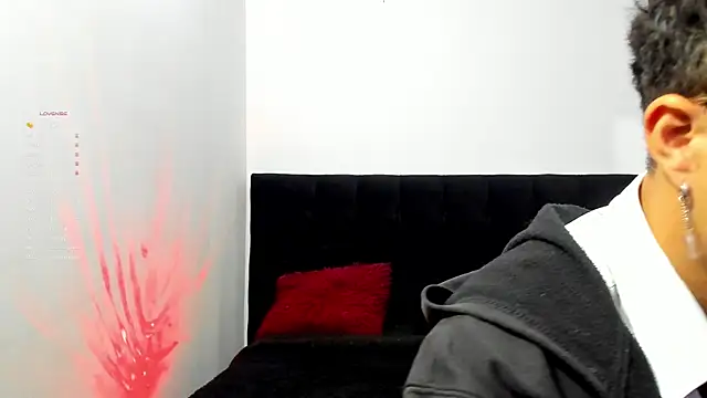 mhatias  online show from January 10, 2:24 am