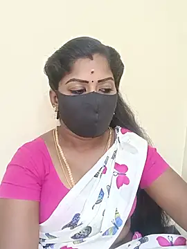 Snapshot of tamilammukuttyy chatting on June 16, 5:32 am tamilammukuttyy online show from June 16, 5:32 am