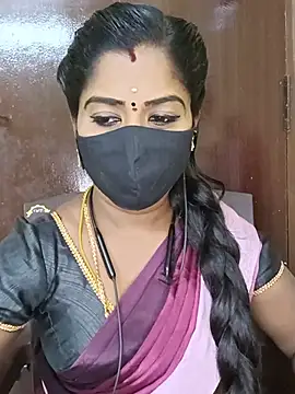 Snapshot of tamilammukuttyy chatting on July 27, 11:39 am tamilammukuttyy online show from July 27, 11:39 am