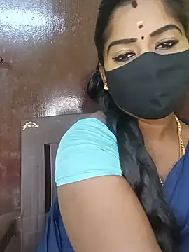 Snapshot of tamilammukuttyy chatting on July 29, 5:49 am tamilammukuttyy online show from July 29, 5:49 am