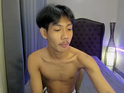 Snapshot of fucking_hot2 chatting on February 1, 9:19 am fucking hot2 online show from February 1, 9:19 am