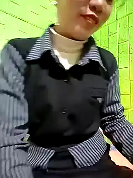 Tin tanny online show from January 9, 11:39 pm