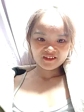 xinhxinhcute online show from December 2, 11:23 pm