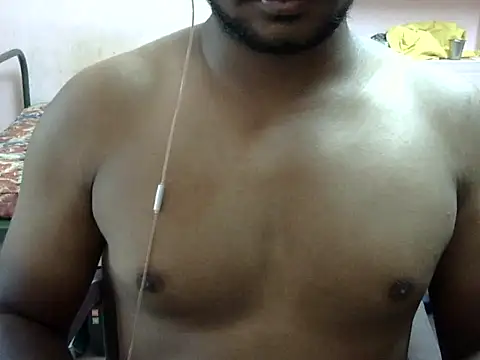 Snapshot of x_boyy_x chatting on October 7, 4:20 am x boyy x online show from October 7, 4:20 am