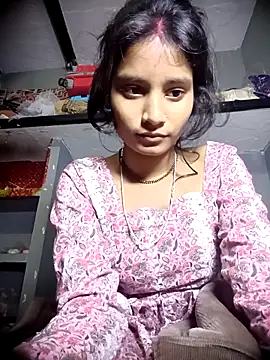 Hot Mayra  online show from November 16, 6:19 am