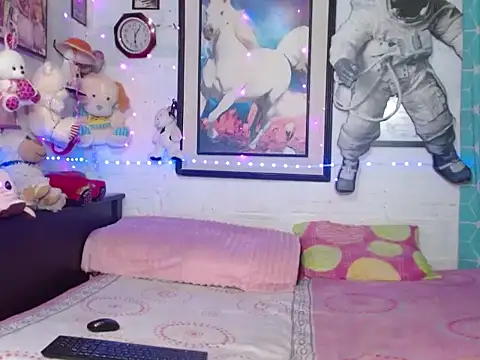 Snapshot of samm1-976 chatting on February 22, 5:19 am samm1-976 online show from February 22, 5:19 am