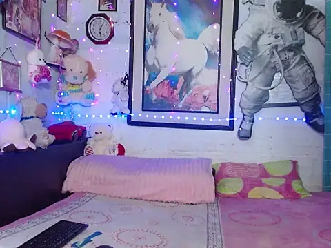 Snapshot of samm1-976 chatting on February 25, 6:01 am samm1-976 online show from February 25, 6:01 am