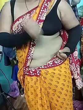 Snapshot of desi_boudi87 chatting on February 9, 3:43 am desi boudi87 online show from February 9, 3:43 am