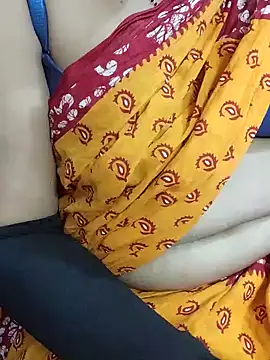 Snapshot of desi_boudi87 chatting on February 10, 6:17 am desi boudi87 online show from February 10, 6:17 am