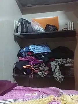 Snapshot of desi_boudi87 chatting on February 19, 6:37 pm desi boudi87 online show from February 19, 6:37 pm