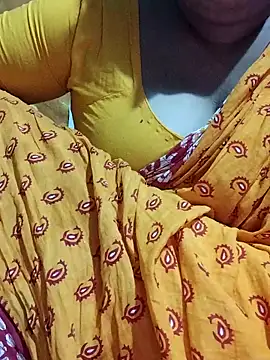 Snapshot of desi_boudi87 chatting on March 16, 5:06 pm desi boudi87 online show from March 16, 5:06 pm