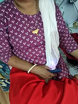 Snapshot of desi_boudi87 chatting on April 9, 9:15 am desi boudi87 online show from April 9, 9:15 am