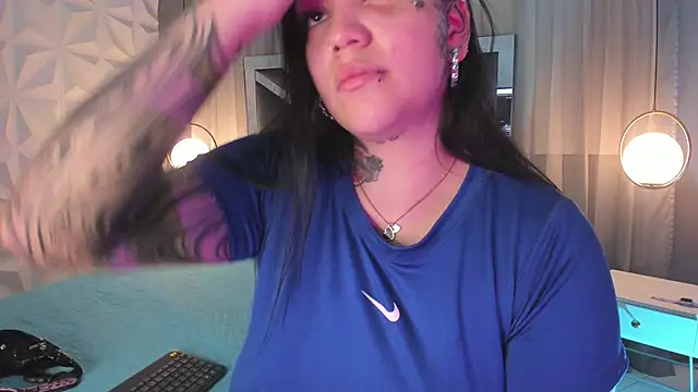 MAGIC TESSA online show from November 21, 8:07 pm