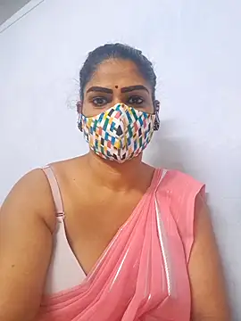 Snapshot of sherlin24 chatting on October 4, 5:00 pm sherlin24 online show from October 4, 5:00 pm