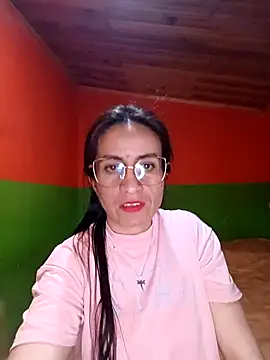 Snapshot of ERIKA__29 chatting on September 21, 1:35 pm ERIKA 29 online show from September 21, 1:35 pm