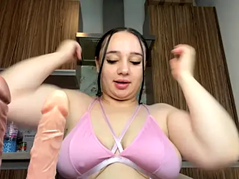 curvybombb online show from November 8, 7:30 am