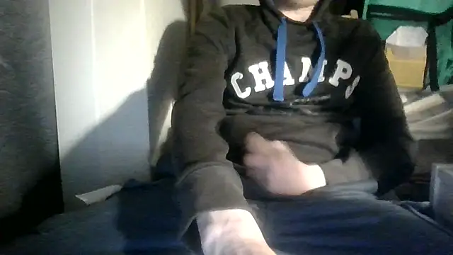 Snapshot of juju78jujuu chatting on February 13, 7:10 pm juju78jujuu online show from February 13, 7:10 pm