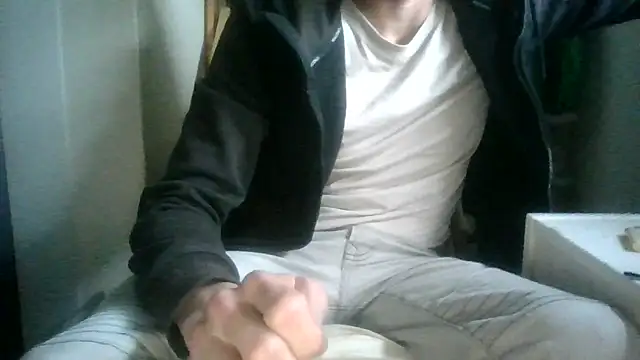 Snapshot of juju78jujuu chatting on June 7, 7:17 pm juju78jujuu online show from June 7, 7:17 pm