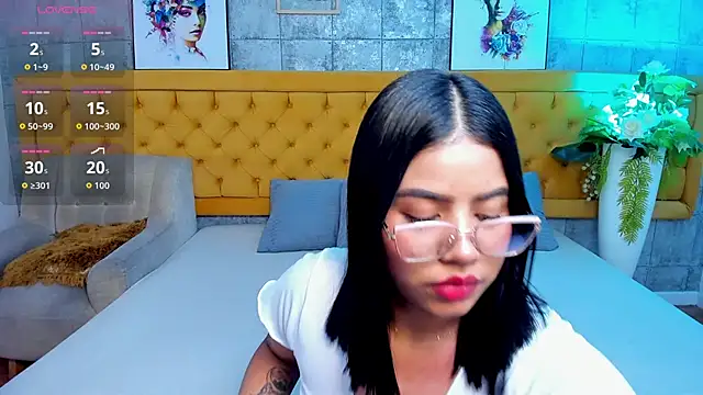 LiilithNova online show from April 14, 4:40 am