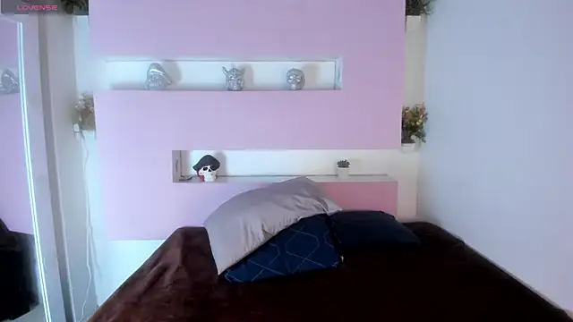 Snapshot of Zairaa_Fox chatting on September 17, 7:59 pm Zairaa Fox online show from September 17, 7:59 pm