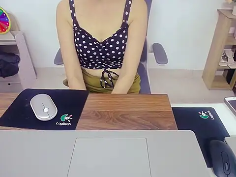 Funnygirl 9x online show from September 12, 12:27 pm