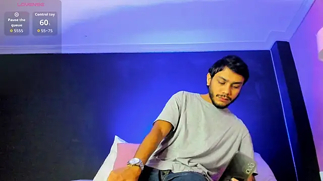 Boss Domiinator online show from April 1, 12:17 pm