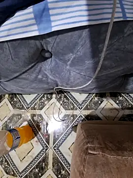 Snapshot of Estefi33 chatting on October 17, 1:42 am Estefi33 online show from October 17, 1:42 am