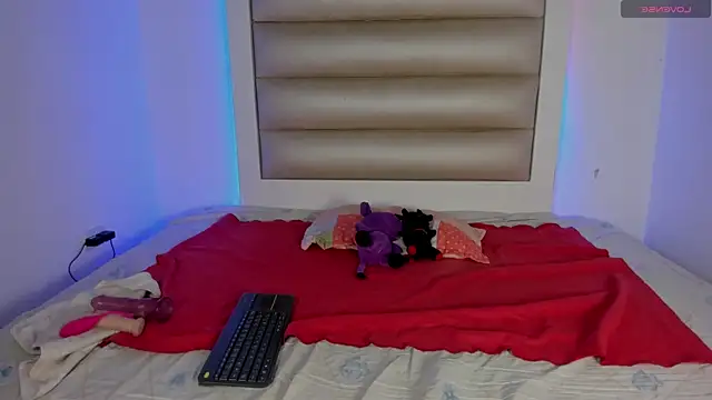 Luna and lindsy online show from October 29, 1:13 pm