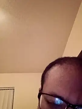 moneybaggtj online show from April 13, 2:39 am