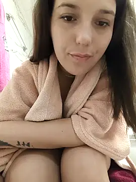 Snapshot of Sakura_2000 chatting on September 13, 11:15 pm Sakura 2000 online show from September 13, 11:15 pm