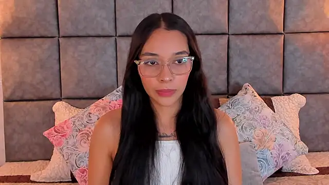 Snapshot of Roseaurora chatting on June 29, 11:10 am Roseaurora online show from June 29, 11:10 am