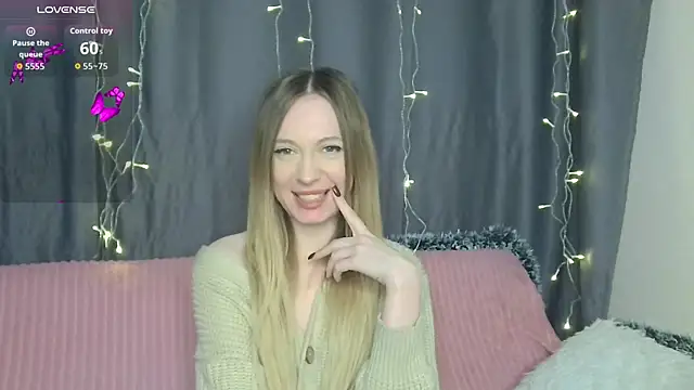 BabbbyFoxxx online show from January 7, 2:58 am