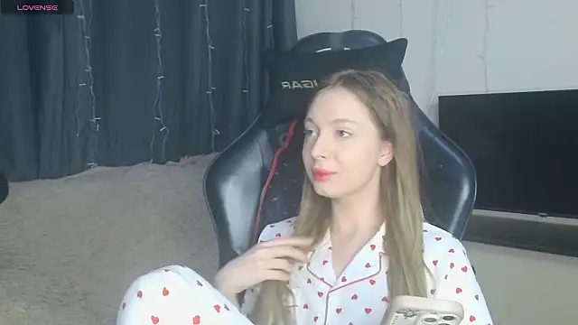 BabbbyFoxxx online show from March 24, 7:08 pm