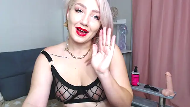 selenallen online show from November 29, 3:48 pm