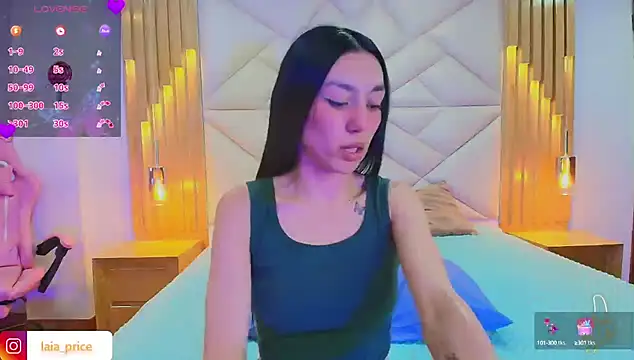 Laia and Damian online show from October 4, 7:45 pm