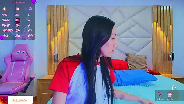 Laia and Damian online show from October 6, 7:33 pm