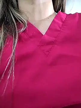 Snapshot of Madisson-04_ chatting on November 26, 12:11 am Madisson-04 online show from November 26, 12:11 am