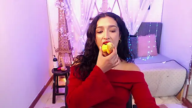 Cleofox  online show from October 4, 7:45 pm