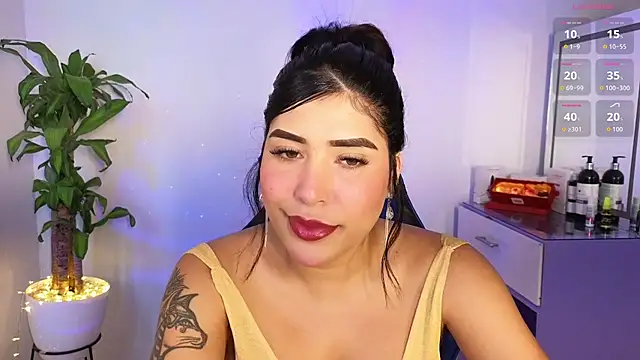 Snapshot of dahiana_marin chatting on May 8, 8:58 pm dahiana marin online show from May 8, 8:58 pm