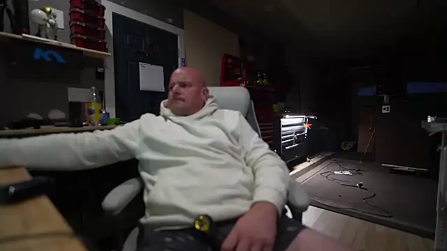 Snapshot of Soundfreak chatting on October 19, 10:49 am Soundfreak online show from October 19, 10:49 am