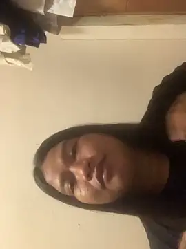 TS-YANNA online show from April 28, 5:29 pm