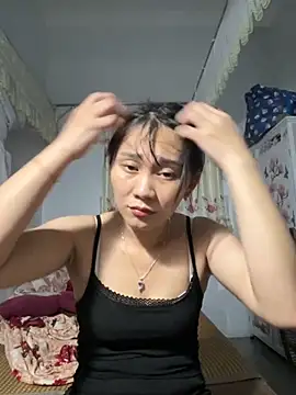 Snapshot of Almond-cute chatting on September 16, 12:28 pm Almond-cute online show from September 16, 12:28 pm