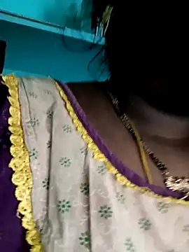 Snapshot of chubby_babitha-telugu chatting on November 28, 11:24 am chubby babitha-telugu online show from November 28, 11:24 am