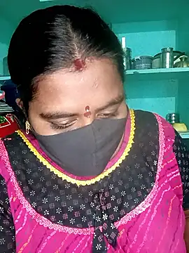 Snapshot of chubby_babitha-telugu chatting on December 1, 10:31 am chubby babitha-telugu online show from December 1, 10:31 am