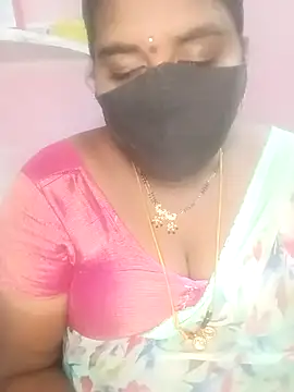 Snapshot of chubby_babitha-telugu chatting on December 5, 4:58 pm chubby babitha-telugu online show from December 5, 4:58 pm