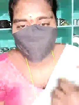 Snapshot of chubby_babitha-telugu chatting on December 17, 2:45 pm chubby babitha-telugu online show from December 17, 2:45 pm