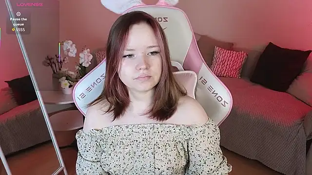 Sweetie Hope online show from March 7, 4:37 pm