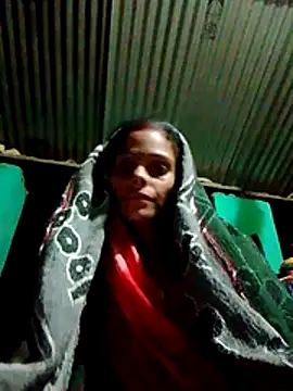 Snapshot of H_seema chatting on January 15, 2:32 pm H seema online show from January 15, 2:32 pm