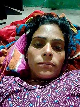 Snapshot of H_seema chatting on February 1, 1:26 am H seema online show from February 1, 1:26 am